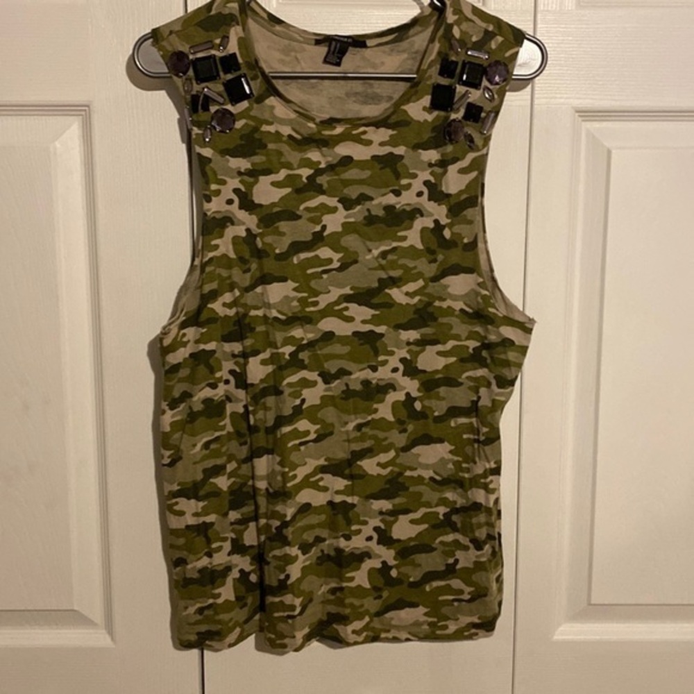 Beaded tank